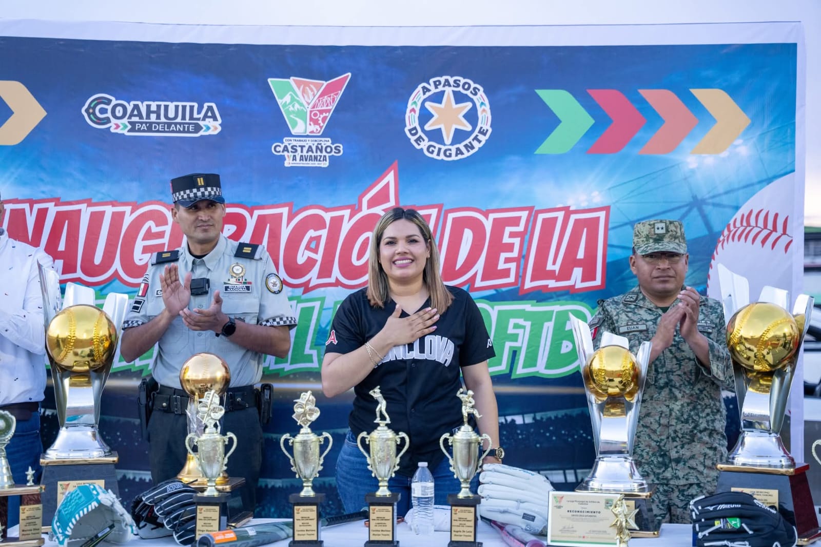 >INICIAN REHABILITACIÓN DEL CAMPO JESÚS RANGEL FUENTES E INAUGURAN LIGA MUNICIPAL DE SOFTBOL EN CASTAÑOS